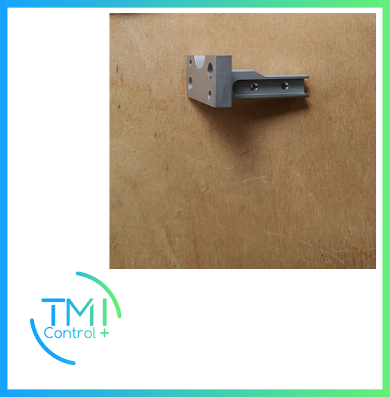 UNIVERSAL - 50180501 BRACKET REJECT SENSOR